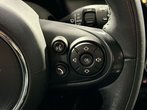 Used 2021 MINI Cooper 4-Door Hardtop image 20