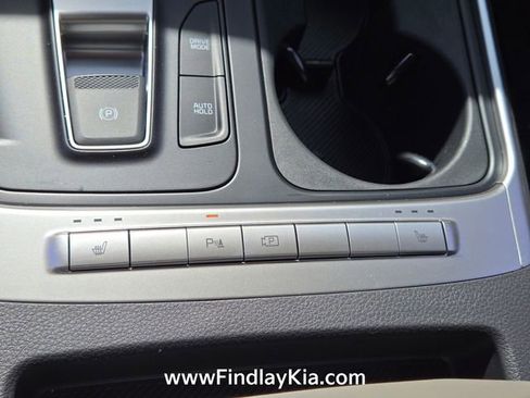 New 2026 Kia Carnival LXS FWD image 20