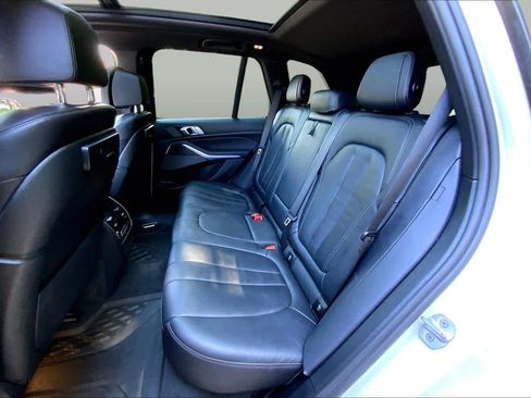 Used 2021 BMW X5 M50i AWD/4WD image 20