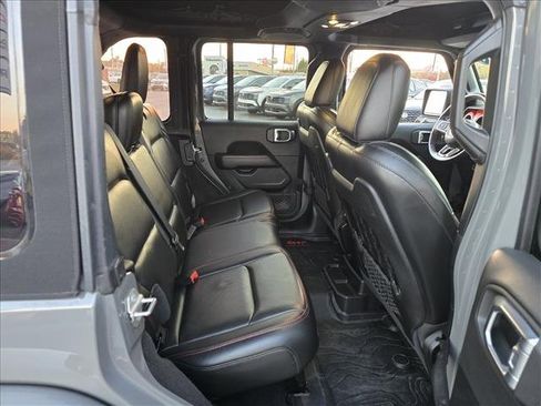 Used 2021 Jeep Wrangler Unlimited Rubicon image 14
