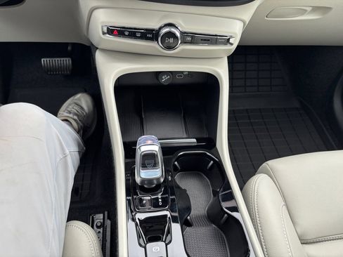 New 2025 Volvo XC40 B5 Plus w/ Protection Package Premier image 11