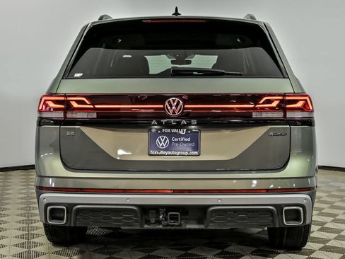 Certified 2025 Volkswagen Atlas Peak Edition SE AWD/4WD image 5