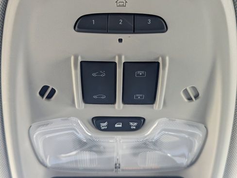 Used 2023 Buick Encore GX Essence w/ Experience Buick Package image 37