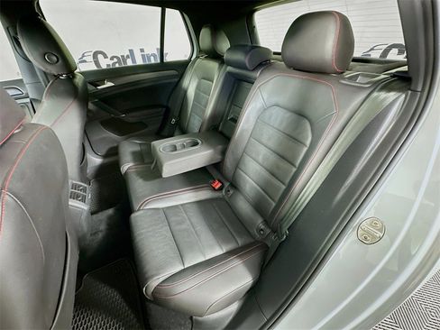 Used 2019 Volkswagen GTI SE image 29