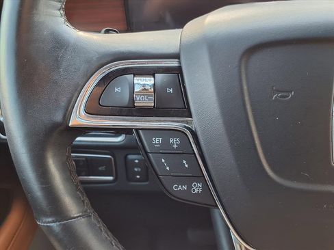 Used 2021 Lincoln Navigator Reserve w/ Luxury Package image 19