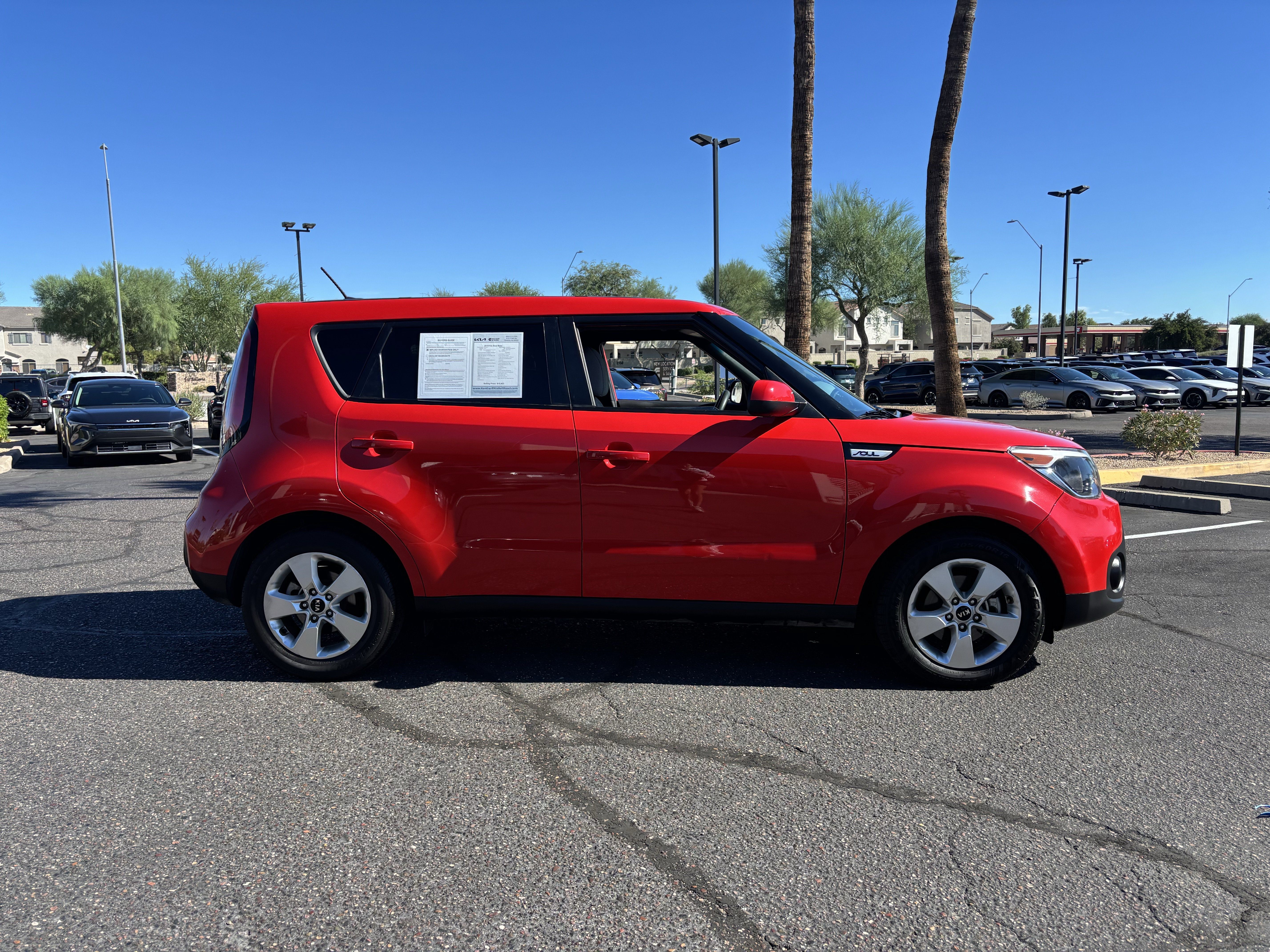 Used 2019 Kia Soul FWD image 2