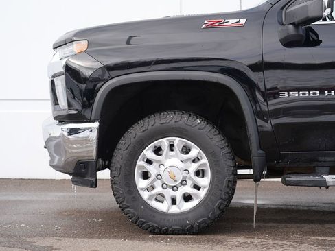 Used 2021 Chevrolet Silverado 3500 LTZ w/ LTZ Plus Package image 11