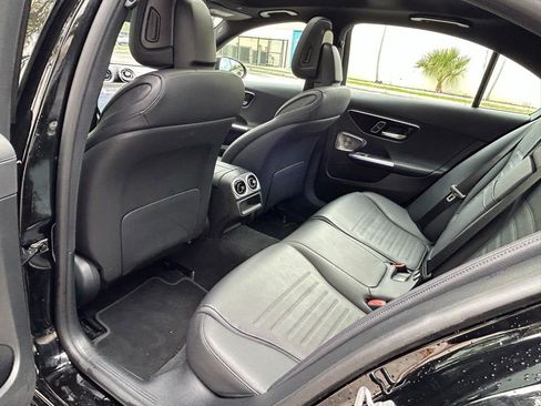 Used 2025 Mercedes-Benz C 300 4MATIC Sedan image 46