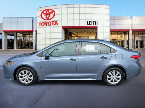 Used 2026 Toyota Corolla LE image 8