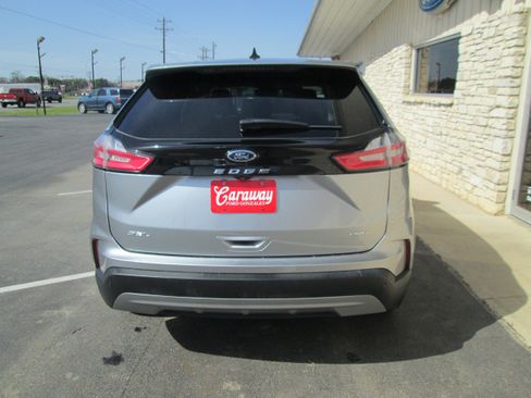 Used 2022 Ford Edge SEL image 5