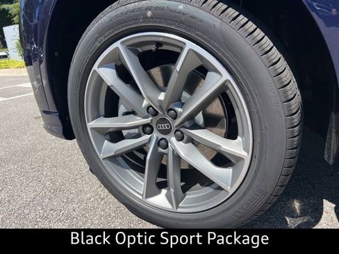 New 2025 Audi Q3 2.0T Premium image 5