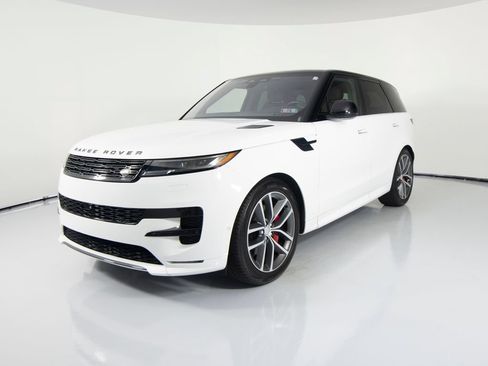 Used 2023 Land Rover Range Rover Sport SE Dynamic AWD/4WD image 6