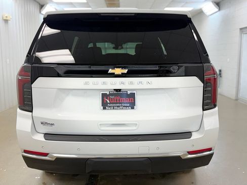 Used 2025 Chevrolet Suburban LS AWD/4WD image 6