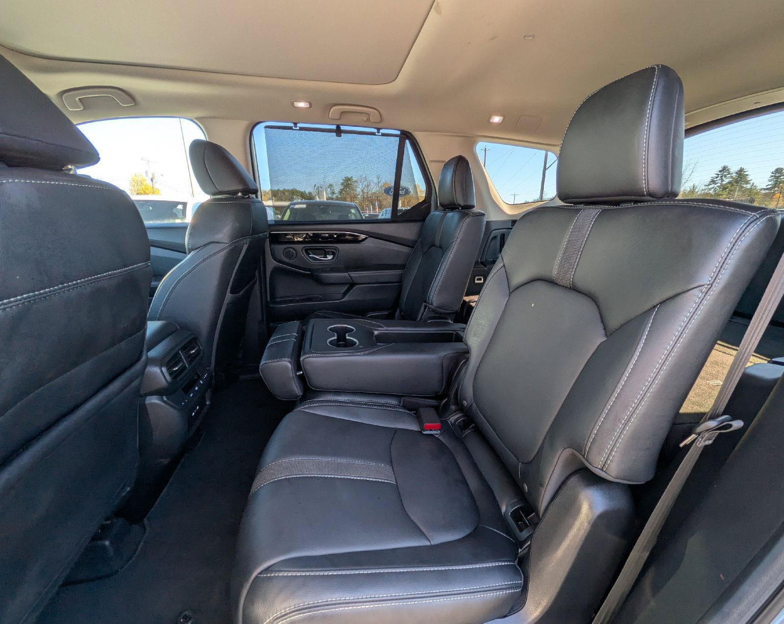 Certified 2025 Honda Pilot Touring image 23