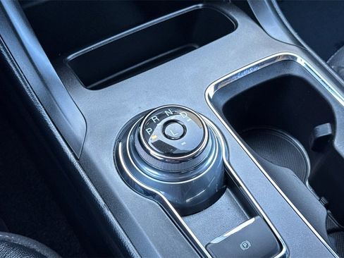 Used 2020 Ford Fusion Energi Titanium image 21