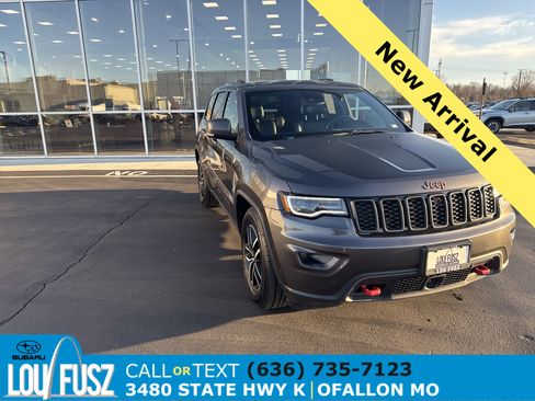 Used 2020 Jeep Grand Cherokee Trailhawk w/ Premium Lighting Group image 1