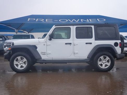 Used 2020 Jeep Wrangler Unlimited Sport S AWD/4WD image 3