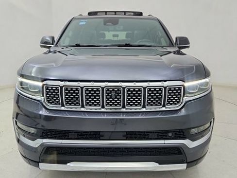 Used 2022 Jeep Grand Wagoneer Series II w/ Convenience Group III image 2