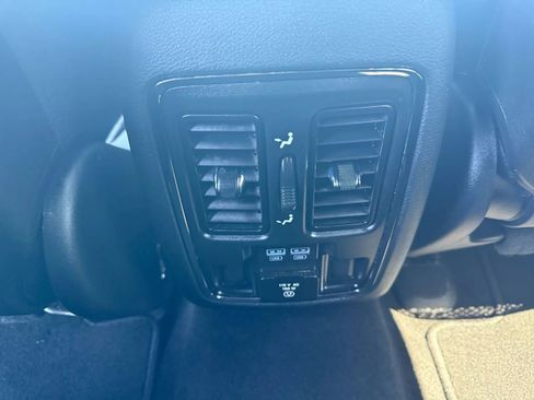 Used 2020 Jeep Grand Cherokee Limited image 31