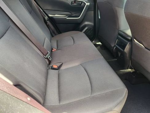Used 2019 Toyota RAV4 LE FWD image 30
