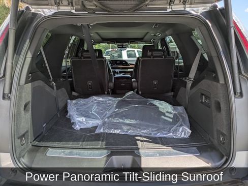 Used 2021 Cadillac Escalade Premium Luxury AWD/4WD image 17
