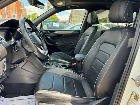 Used 2022 Volkswagen Tiguan SEL R-Line AWD/4WD image 12