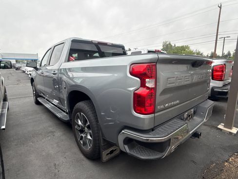 Used 2023 Chevrolet Silverado 1500 LT w/ Z71 Off-Road Package AWD/4WD image 6