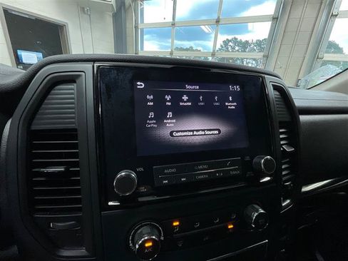 Used 2022 Nissan Titan SV RWD image 16