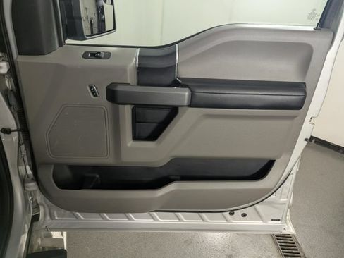 Used 2017 Ford F150 XLT AWD/4WD image 20
