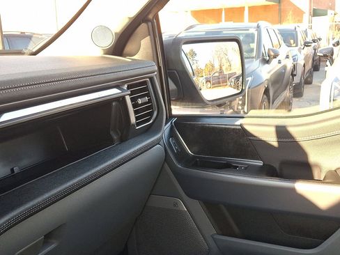 Used 2025 Ford F150 Lightning Flash image 30