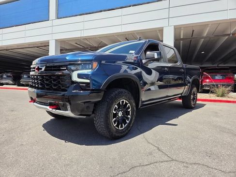 Certified 2022 Chevrolet Silverado 1500 ZR2 w/ Technology Package AWD/4WD image 2