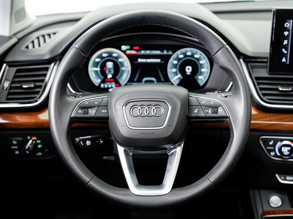 Used 2021 Audi Q5 e Premium Plus AWD/4WD image 12