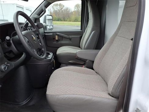 New 2025 Chevrolet Express 3500 w/ Power Convenience Package image 5