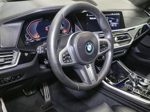 Used 2019 BMW X5 xDrive50i w/ M Sport Package AWD/4WD image 26