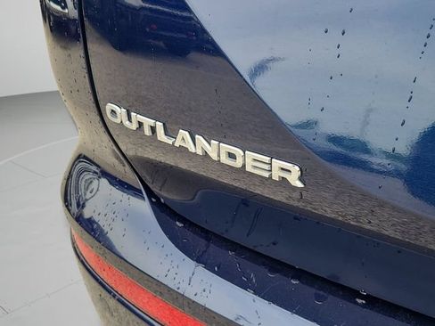 Used 2024 Mitsubishi Outlander SE AWD/4WD image 31