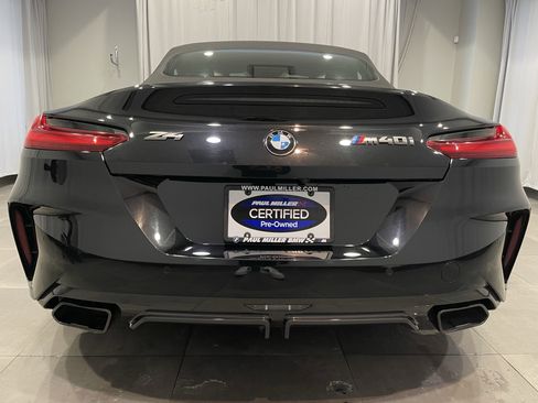 Used 2025 BMW Z4 M40i w/ Premium Package image 5