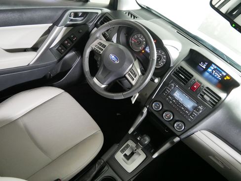 Used 2015 Subaru Forester 2.5i Limited w/ Popular Package #1 AWD/4WD image 9