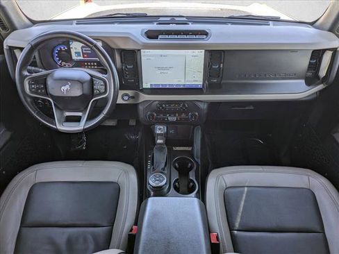 Used 2022 Ford Bronco Wildtrak AWD/4WD image 17