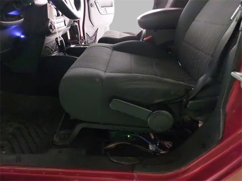 Used 2012 Jeep Wrangler Unlimited Sport image 25