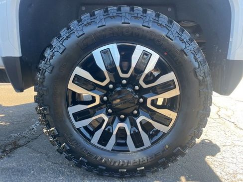 Used 2025 GMC Sierra 2500 Denali Ultimate w/ Max Trailering Package image 7