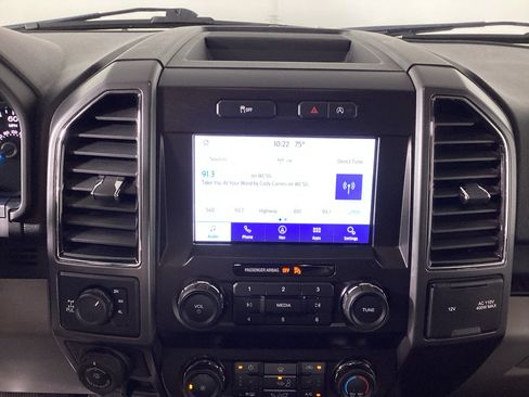 Used 2019 Ford F150 XLT w/ Equipment Group 302A Luxury AWD/4WD image 30