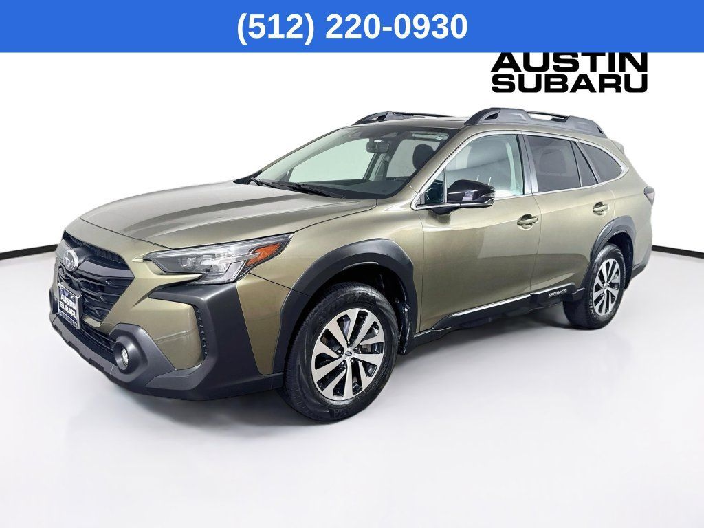 Used 2025 Subaru Outback Premium AWD/4WD image 4