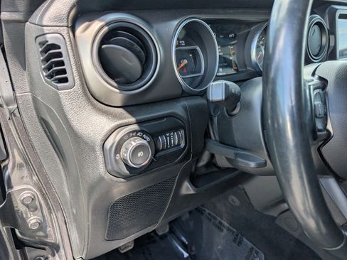 Used 2019 Jeep Wrangler Unlimited Sport S AWD/4WD image 20
