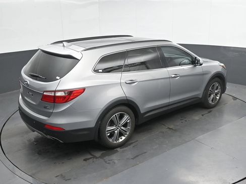 Used 2015 Hyundai Santa Fe Limited w/ Option Group 04 AWD/4WD image 31