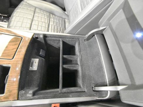 Used 2023 Cadillac Escalade Sport Platinum w/ LPO, ONYX Package AWD/4WD image 29