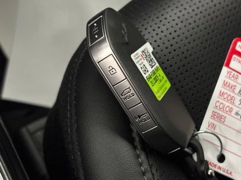 Used 2025 Kia Sorento SX FWD image 34
