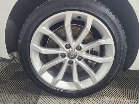 Used 2019 Audi A4 2.0T Premium w/ Convenience Package AWD/4WD image 17