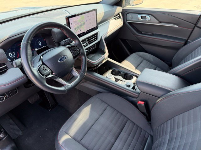 Certified 2025 Ford Explorer ST-Line w/ ST-Line Street Pack AWD/4WD image 13