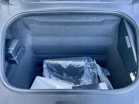 Used 2025 Porsche 911 Carrera image 33