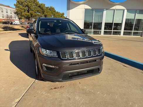 Used 2021 Jeep Compass Sport w/ Cold Weather Group image 2